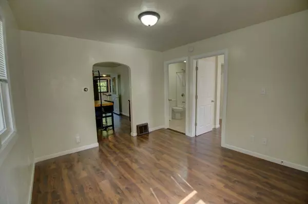 La Crosse, WI 54603,411 Loomis STREET