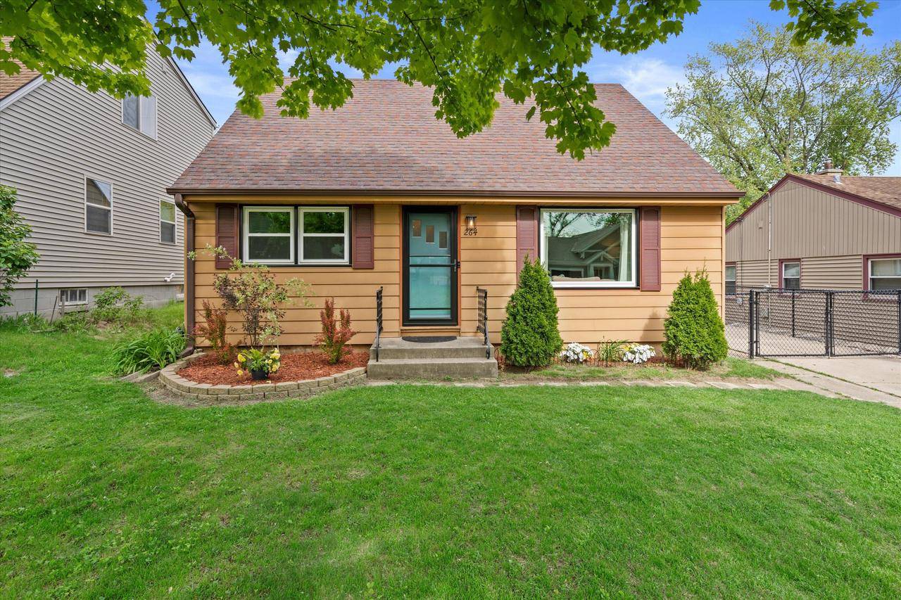264 N 110th PLACE, Wauwatosa, WI 53226