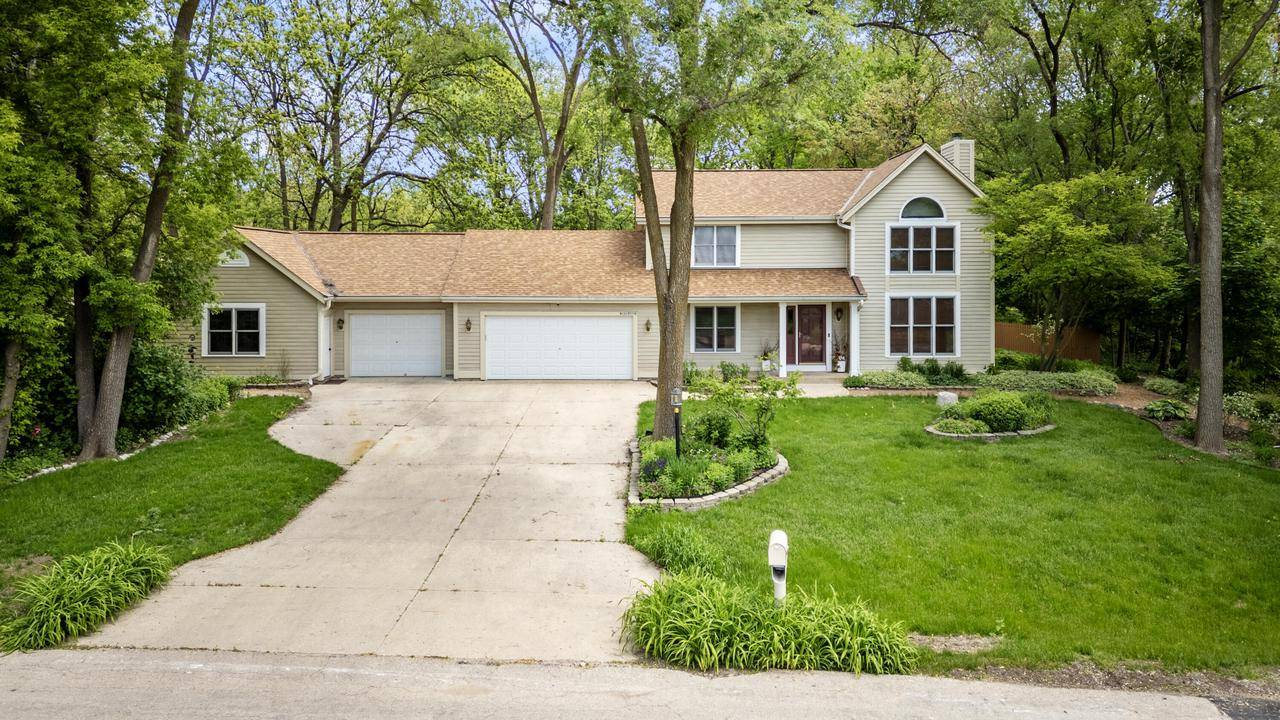 W175S7110 Lake DRIVE, Muskego, WI 53150