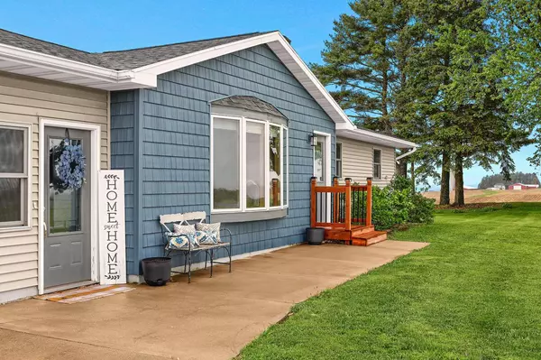 Coon Valley, WI 54623,W2381 Evans Dwyer ROAD