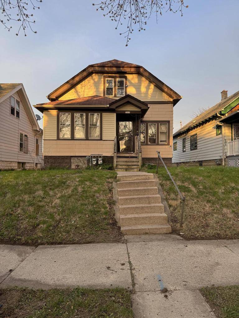 3860 N 24th PLACE, Milwaukee, WI 53206
