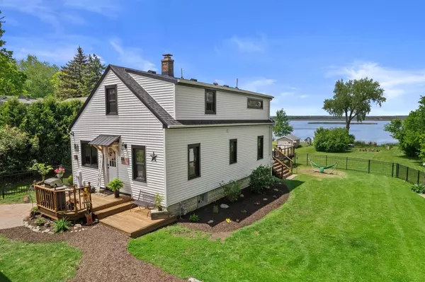 S94W14508 Groveway LANE, Muskego, WI 53150