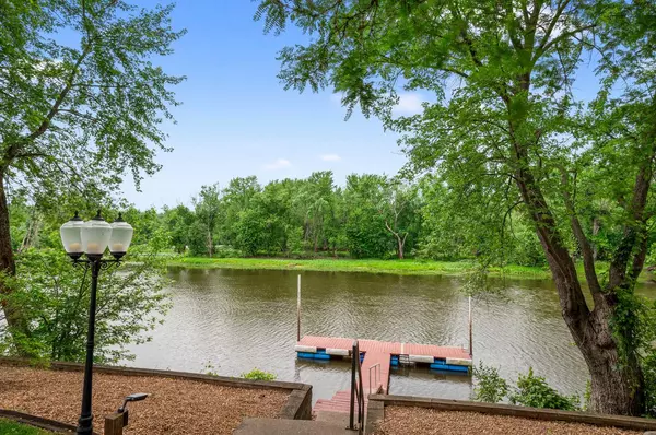 La Crosse, WI 54603,1301 La Crescent PLACE