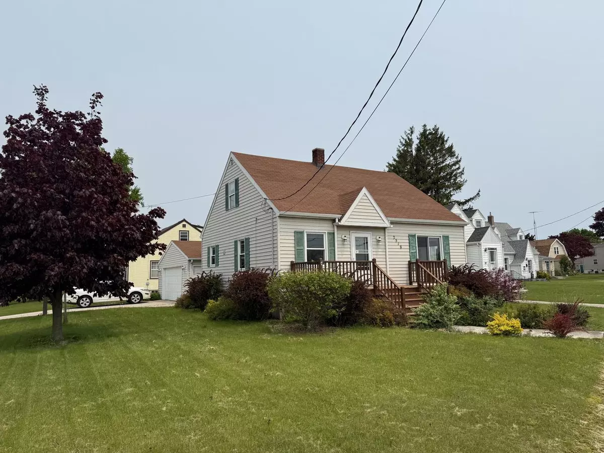 Two Rivers, WI 54241,2518 6th STREET