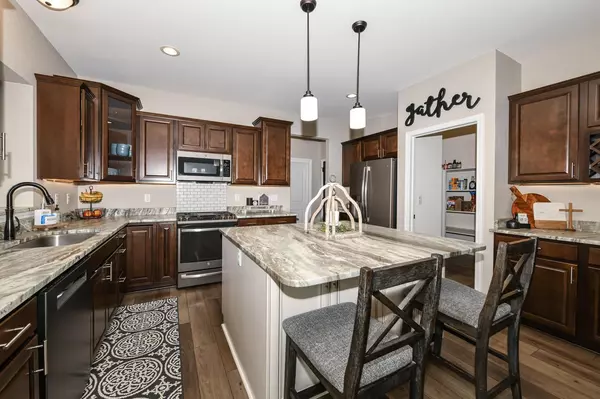 Burlington, WI 53105,1508 Sara COURT