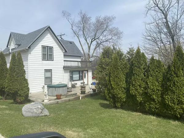 Cedarburg, WI 53012,1810 Washington AVENUE
