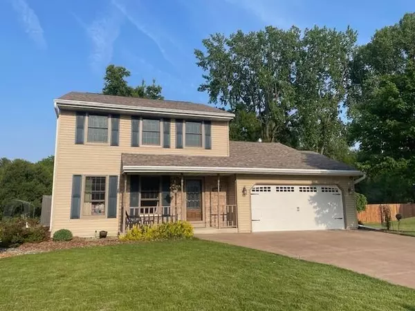 1305 Montclair PLACE, Fort Atkinson, WI 53538