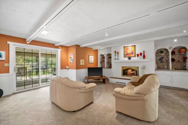 Hubertus, WI 53033,1401 Scenic DRIVE