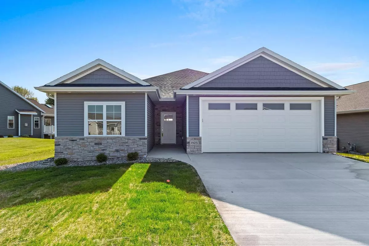 Manitowoc, WI 54220,1925 Creekwood COURT