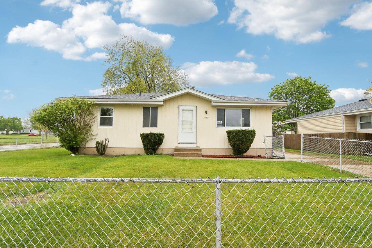 5705 66th PLACE,  Kenosha,  WI 53142