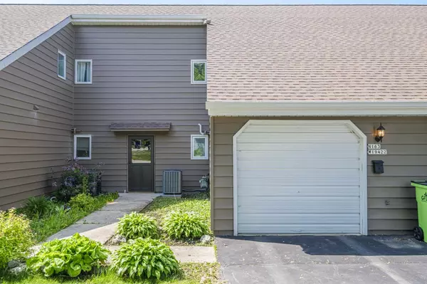 Jackson, WI 53037,N163W19422 Cedar Run DRIVE #A6