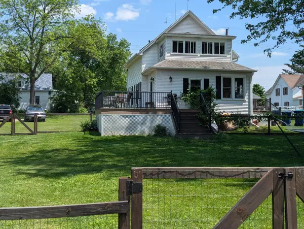 Rockland, WI 54653,103 Oak STREET S