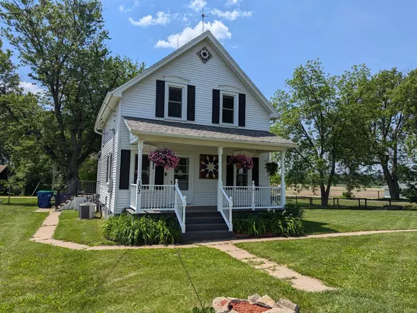 Rockland, WI 54653,103 Oak STREET S