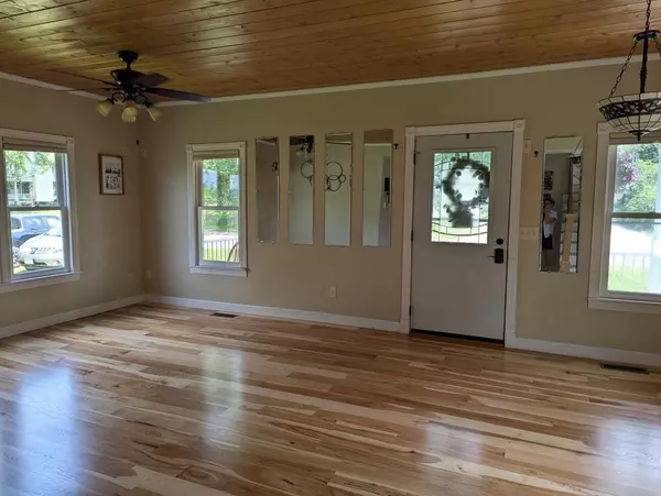 Rockland, WI 54653,103 Oak STREET S