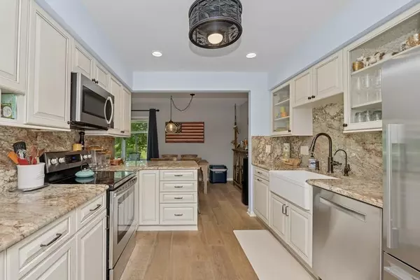 Fontana, WI 53125,352 County Road B #12