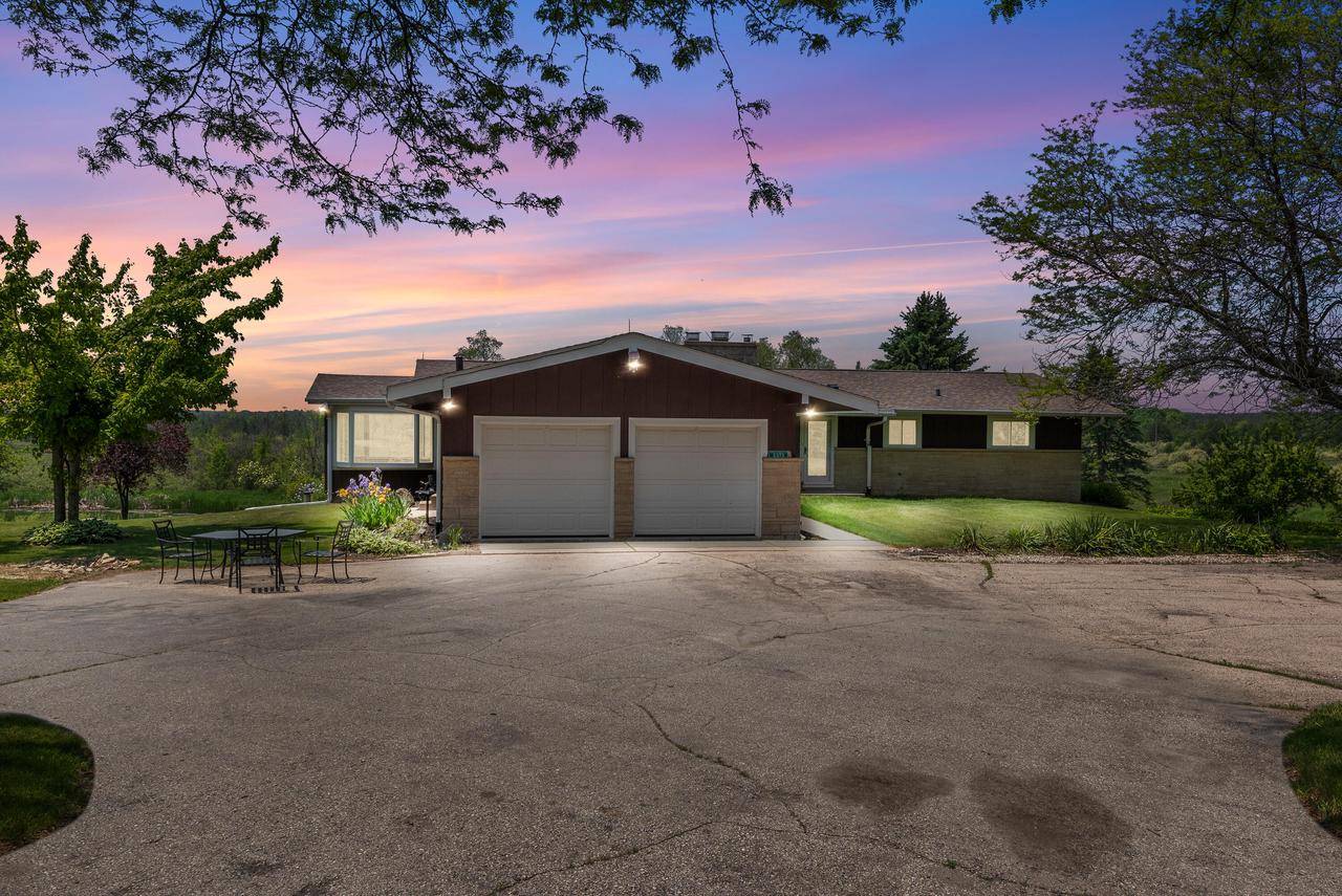 2373 State Road 33, Saukville, WI 53080
