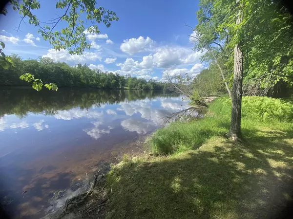 Wausaukee, WI 54177,N11831 Menominee Shores DRIVE