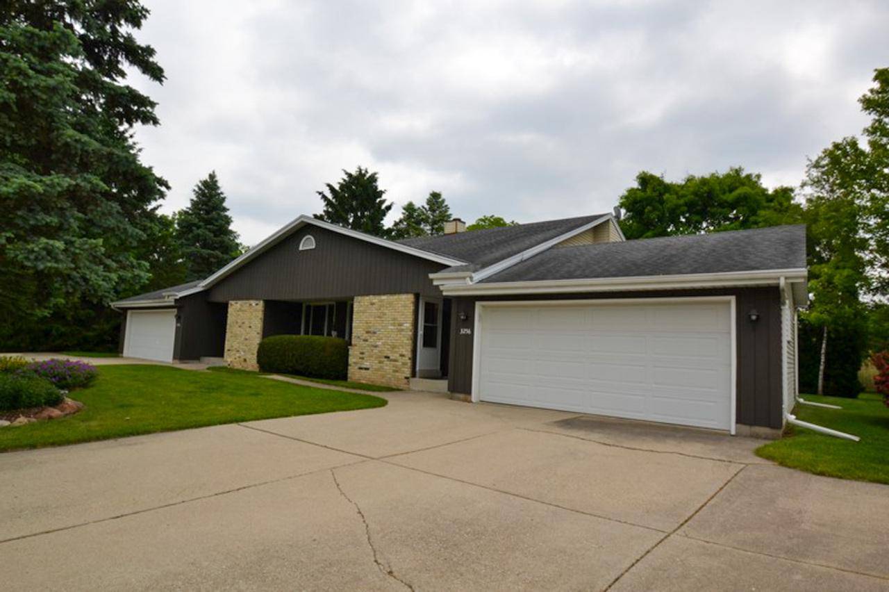 3254 S 145th STREET #3256, New Berlin, WI 53151