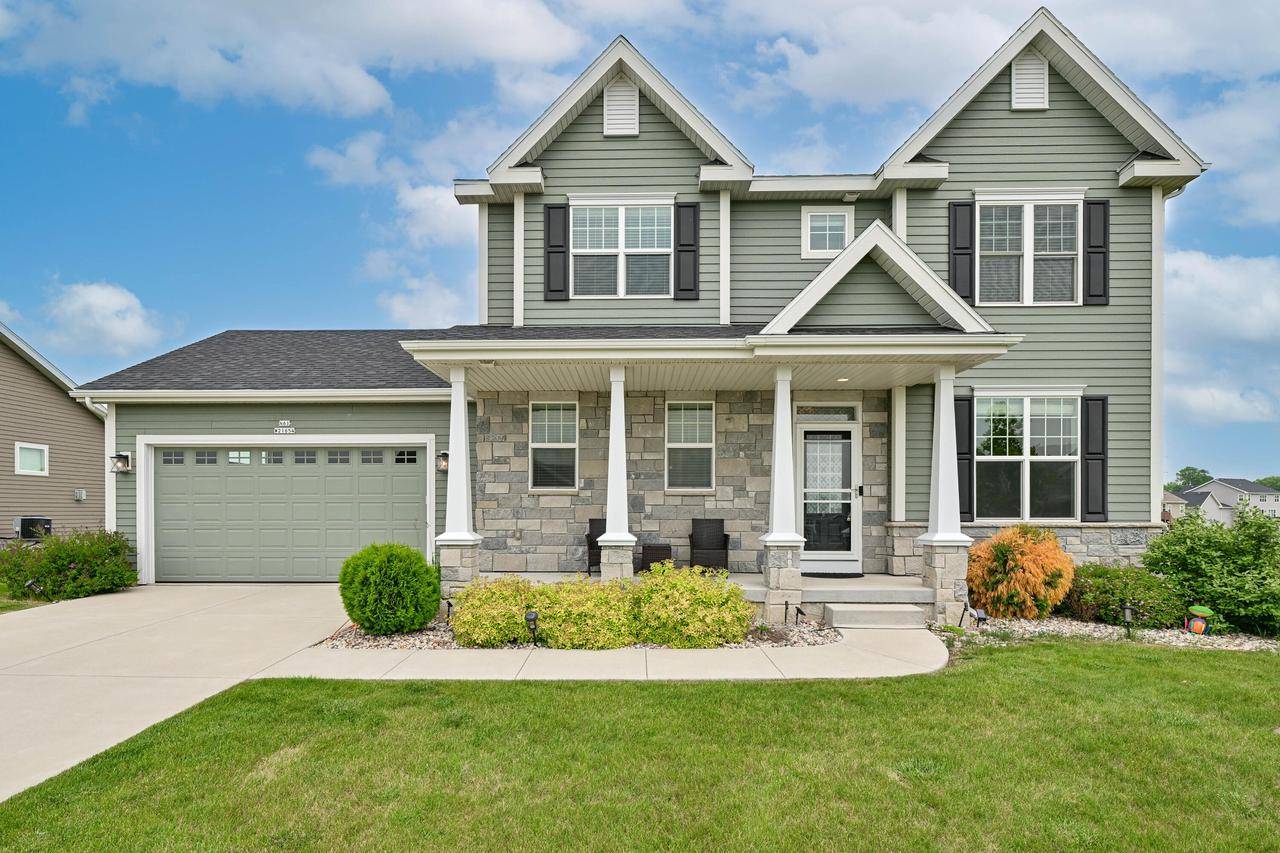 N61W21654 Masters DRIVE, Menomonee Falls, WI 53051