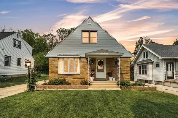 3449 S 44th STREET, Greenfield, WI 53219