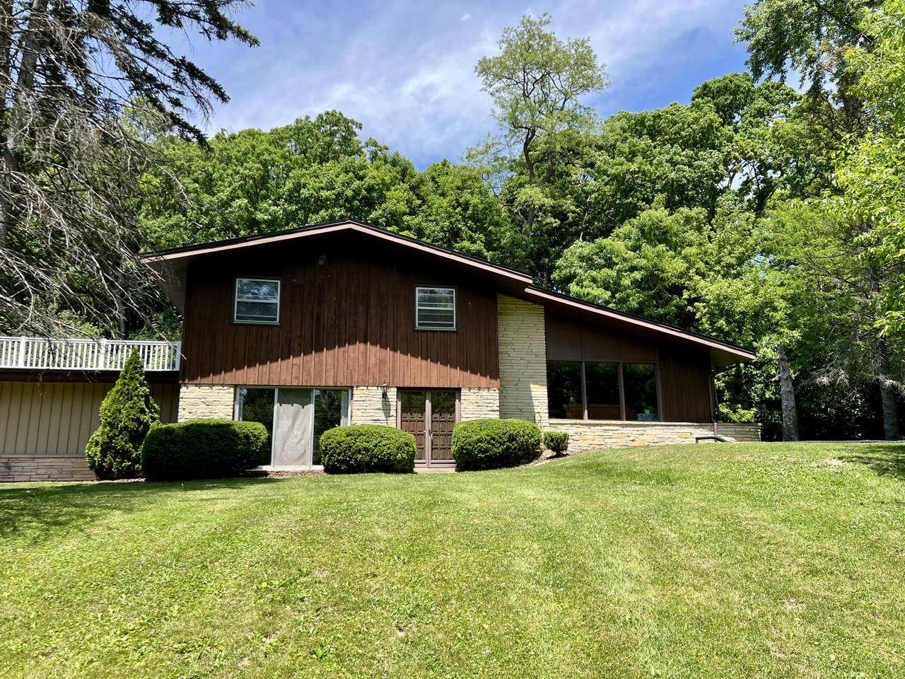 5116 S 84th STREET, Greendale, WI 53129