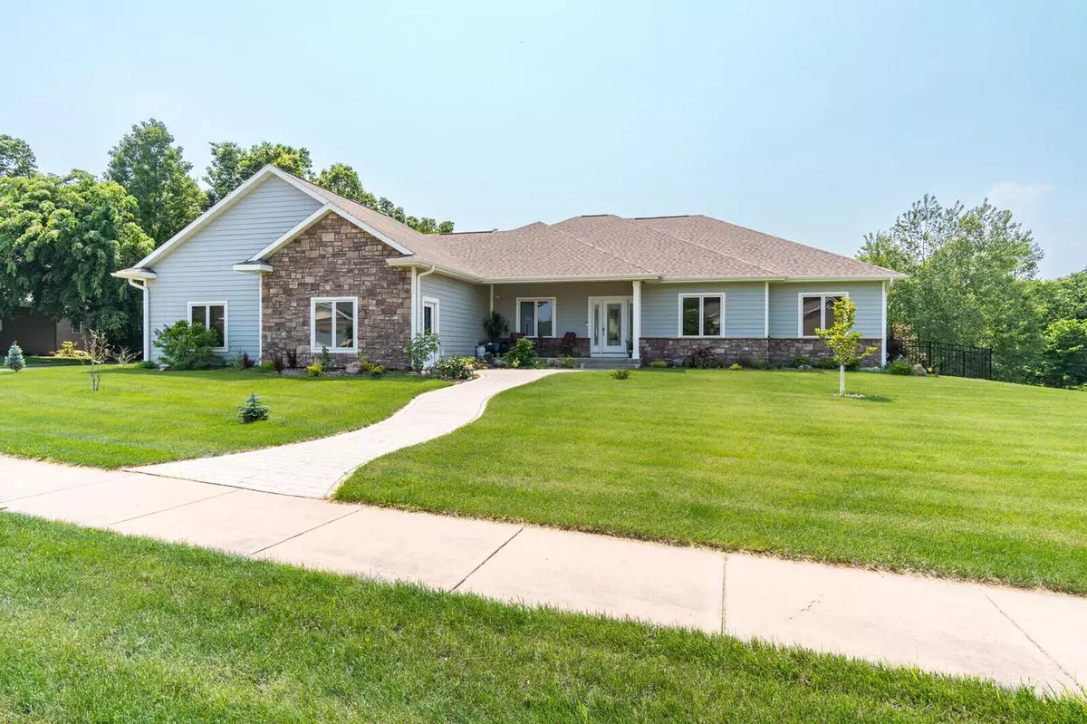 Holmen, WI 54636,606 Deerwood STREET