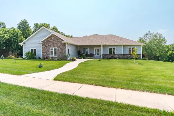 606 Deerwood STREET, Holmen, WI 54636