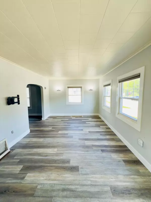 Two Rivers, WI 54241,1419 23rd STREET