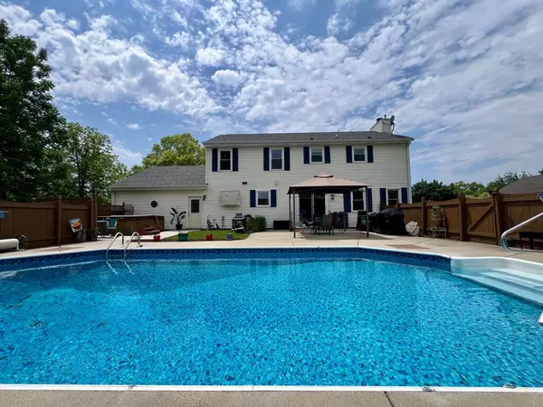 7115 Joy Marie LANE, Waterford, WI 53185