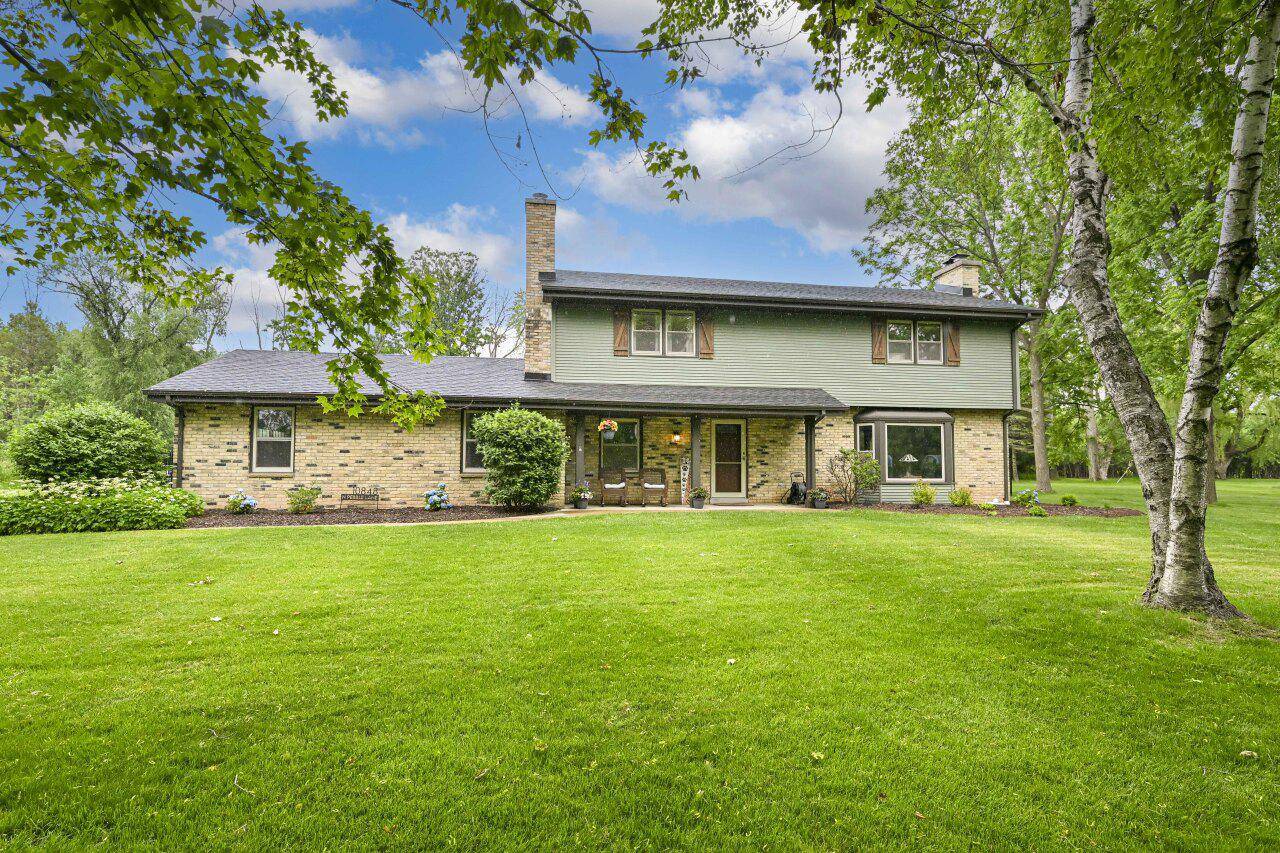 10848 N Pebble LANE, Mequon, WI 53092