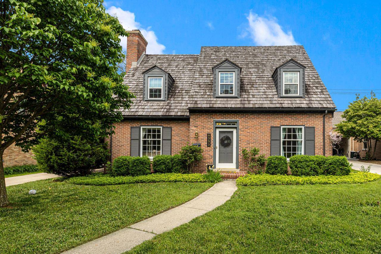 6353 N Berkeley BOULEVARD, Whitefish Bay, WI 53217