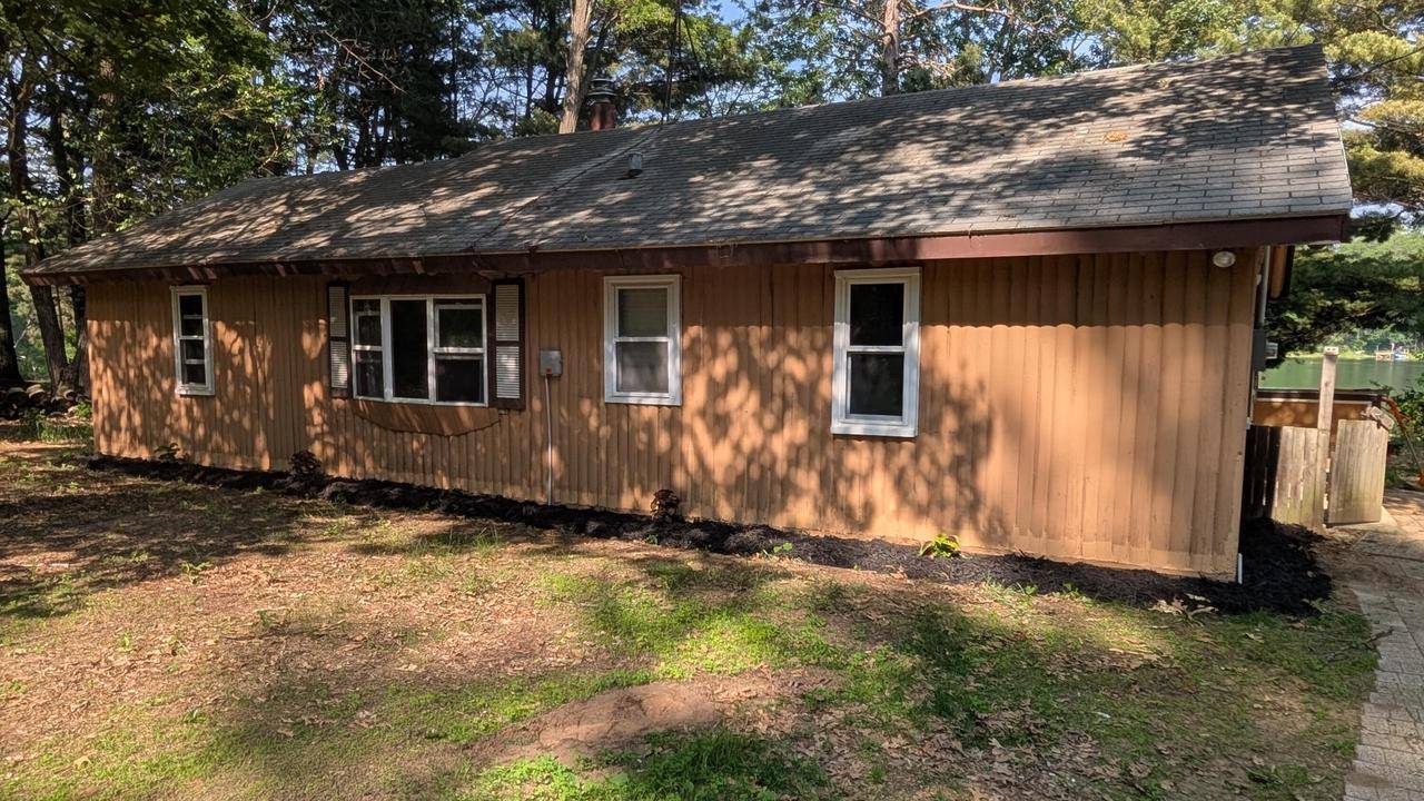 W4368 Clearwater DRIVE, Montello, WI 53949