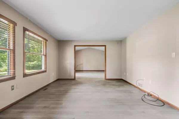 Twin Lakes, WI 53181,519 Bird ROAD