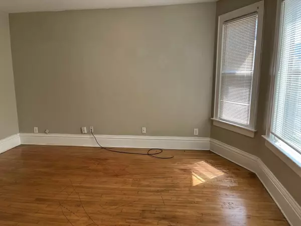 Milwaukee, WI 53215,1614 W Becher STREET #1616