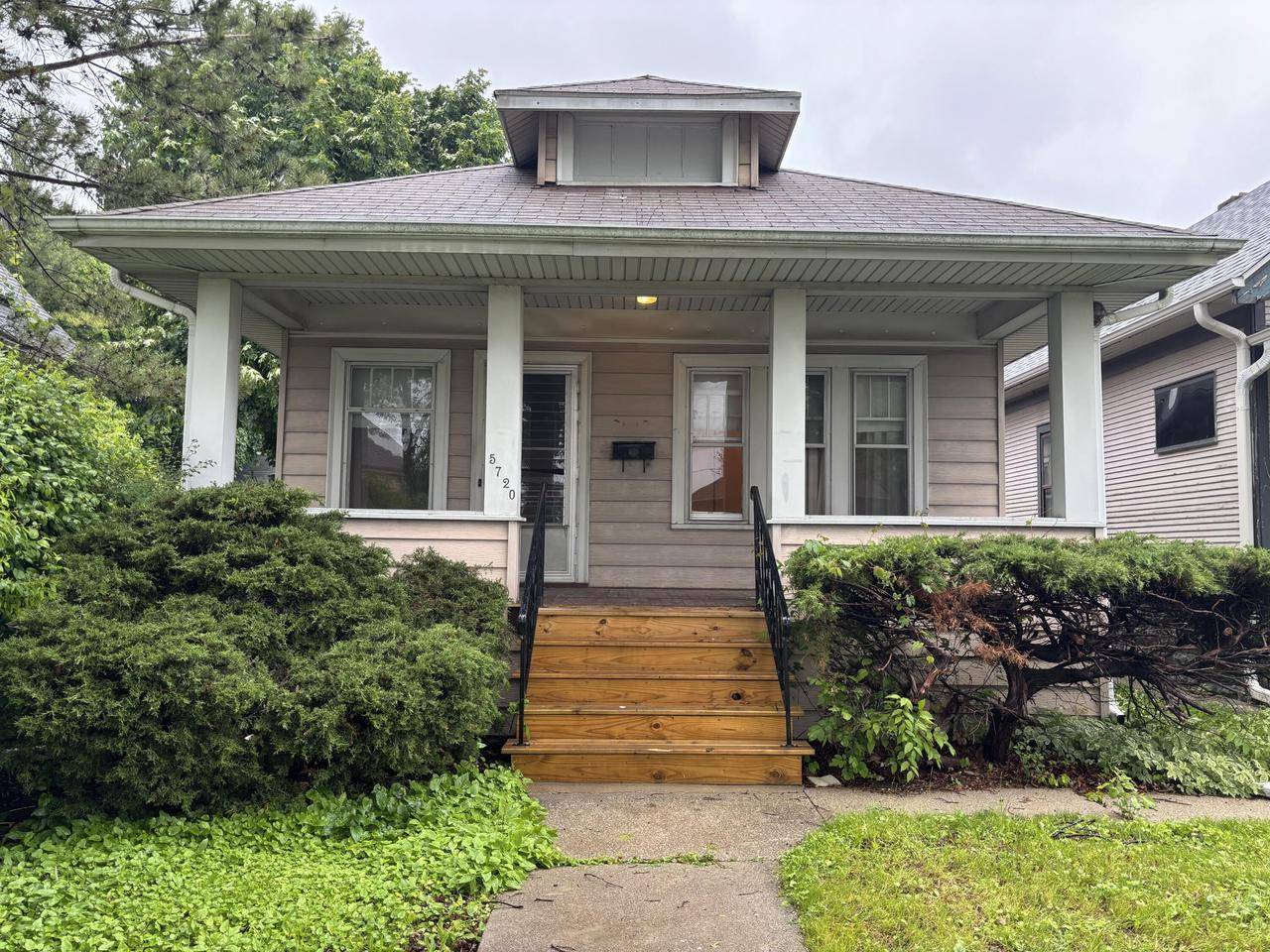 5720 W Rogers STREET, Milwaukee, WI 53219