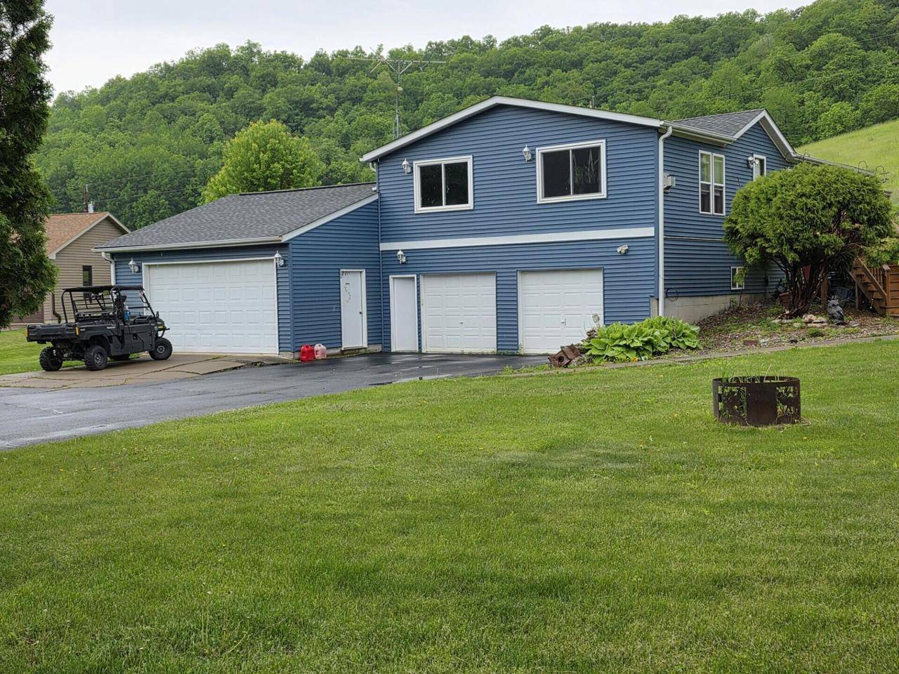 S3527 Bobcat TRAIL, Fountain City, WI 54629