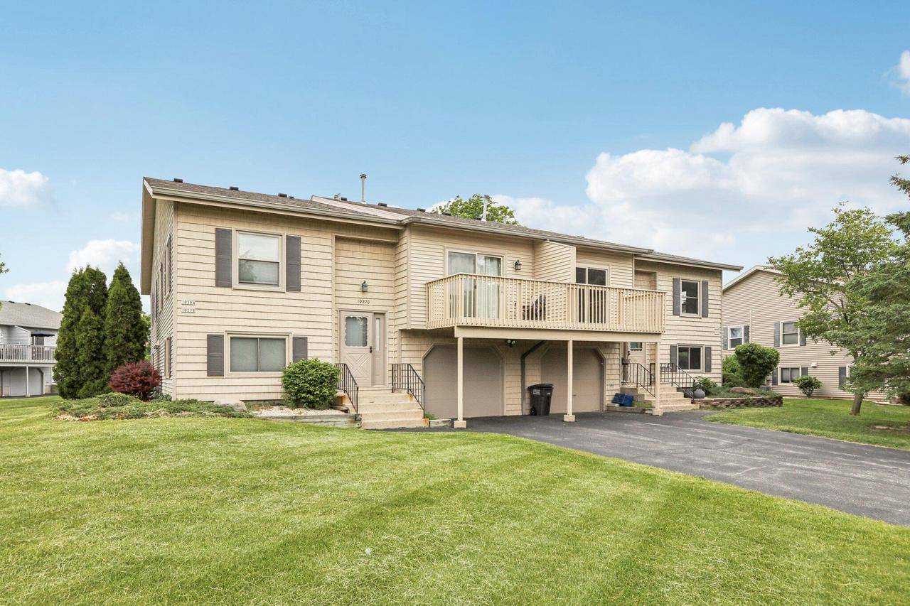 10268 W Parkedge CIRCLE, Franklin, WI 53132