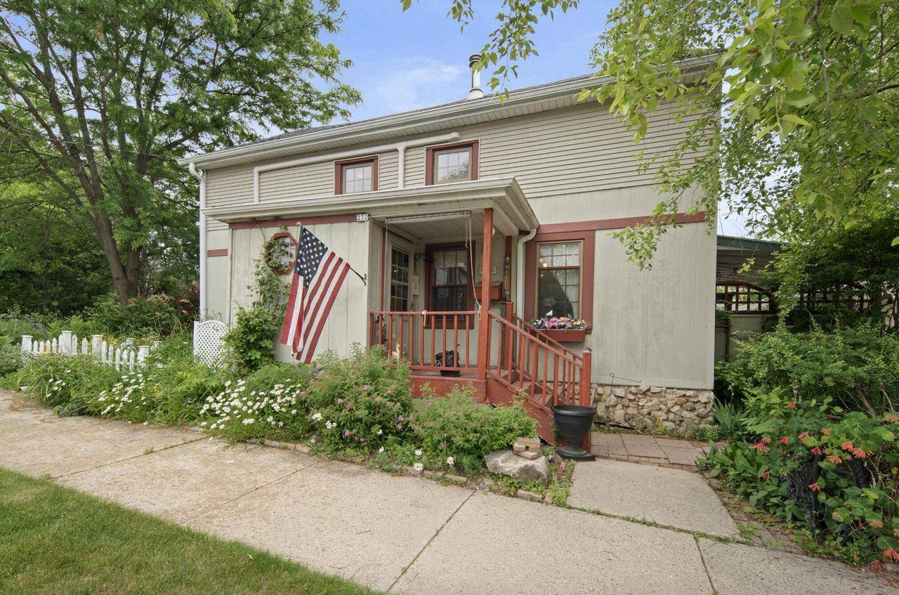 232 Second STREET, Hartford, WI 53027