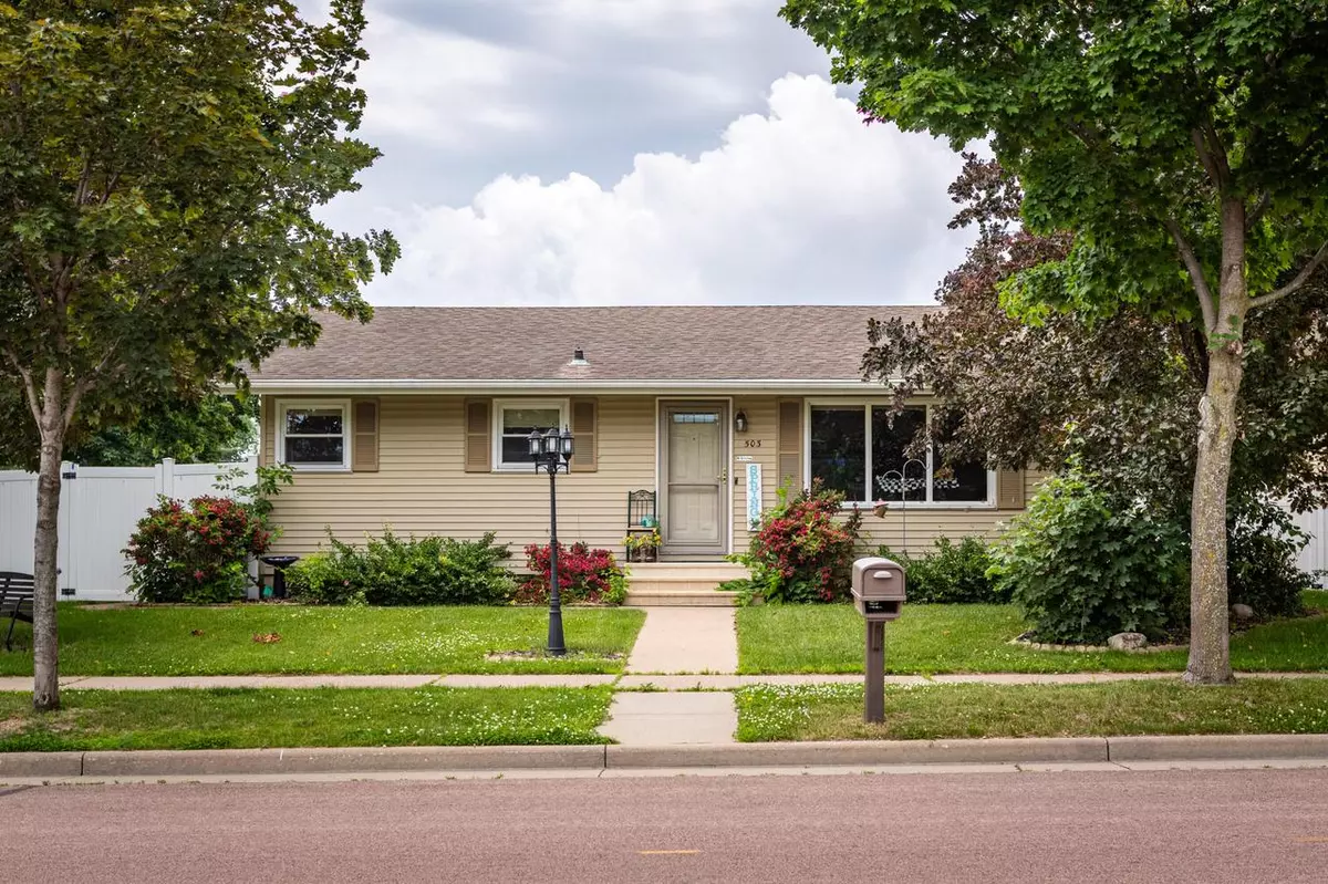 Onalaska, WI 54650,503 4th AVENUE N