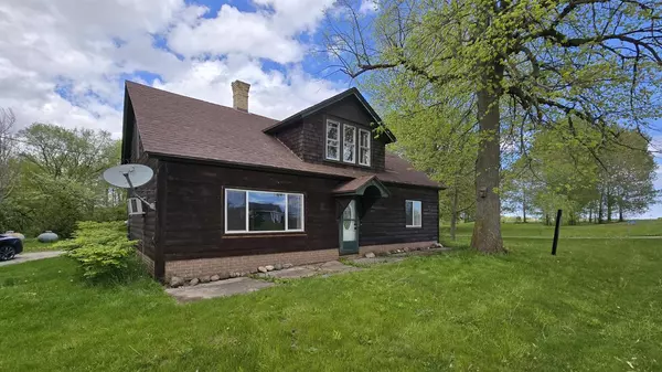 W3026 Garton ROAD, Sheboygan Falls, WI 53085