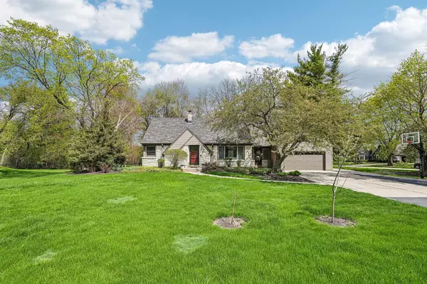 Elm Grove, WI 53122,2040 San Fernando DRIVE