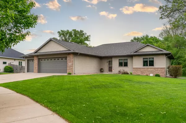 Holmen, WI 54636,426 Russell DRIVE S