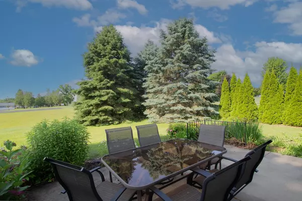 Watertown, WI 53098,1351 Colonial DRIVE