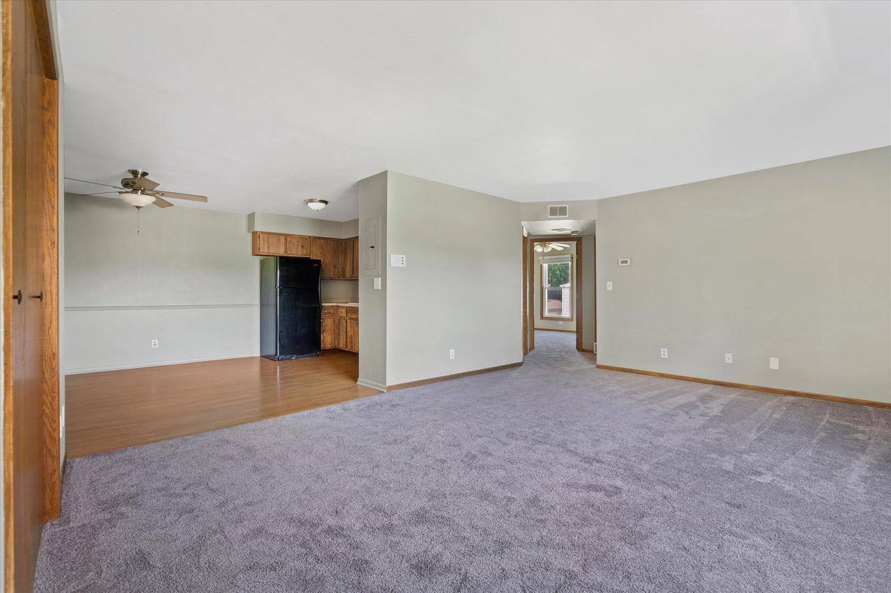 Germantown, WI 53022,N114W16680 Crown DRIVE #7