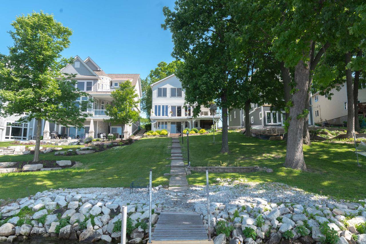 N37W26713 Kopmeier DRIVE, Pewaukee, WI 53072