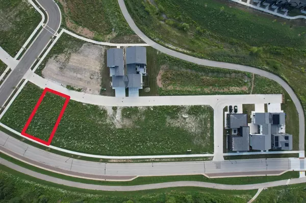 Oak Creek, WI 53154,9423 S LAKE VISTA PARKWAY #3008