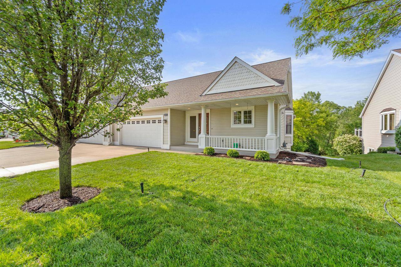 1855 Cherokee STREET #A, Grafton, WI 53024