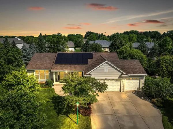 722 Bass DRIVE, Waterford, WI 53185