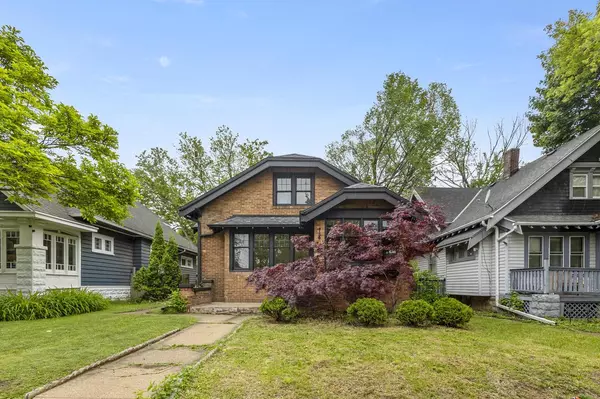 2651 N 46th STREET, Milwaukee, WI 53210