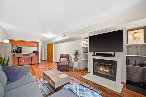 Oak Creek, WI 53154,847 W Puetz ROAD